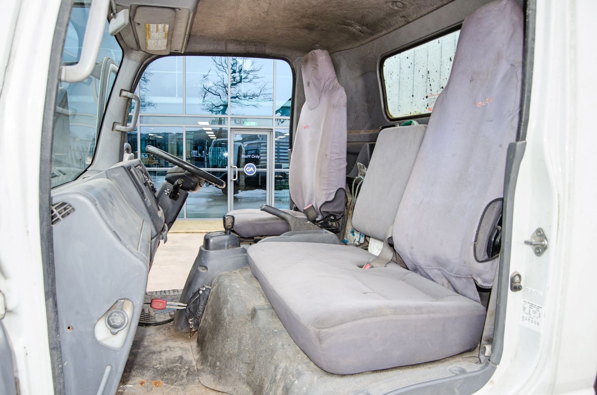 Isuzu N75.190 7.5 tonne automatic tipper lorry Registration Number: PO11 GOA Date of Registration: - Image 24 of 29