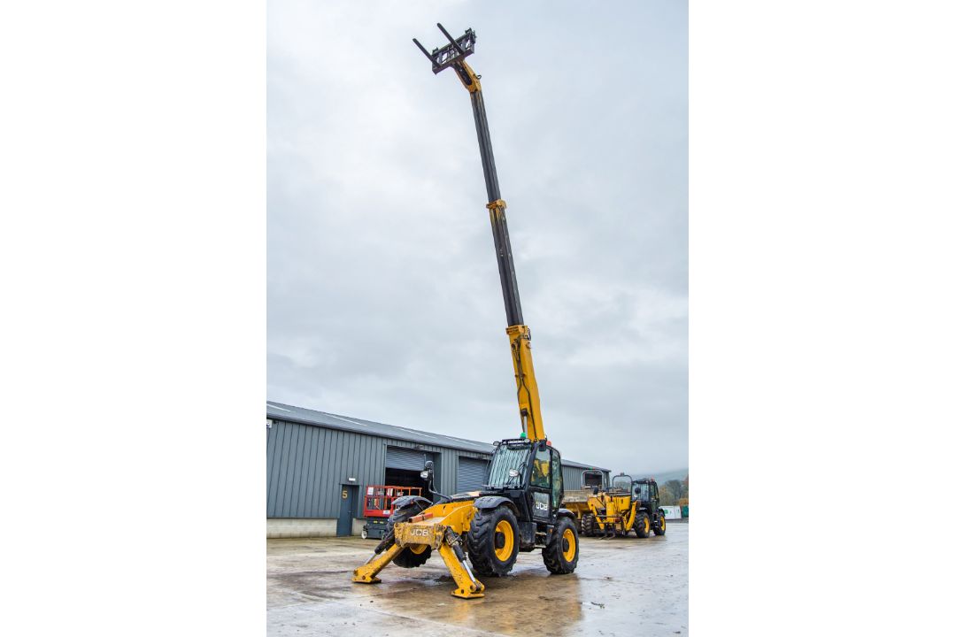 JCB 535-125 Hi-Viz 12.5 metre telescopic handler Year: 2015 S/N: 2348540 Recorded Hours: 4358 - Image 9 of 24