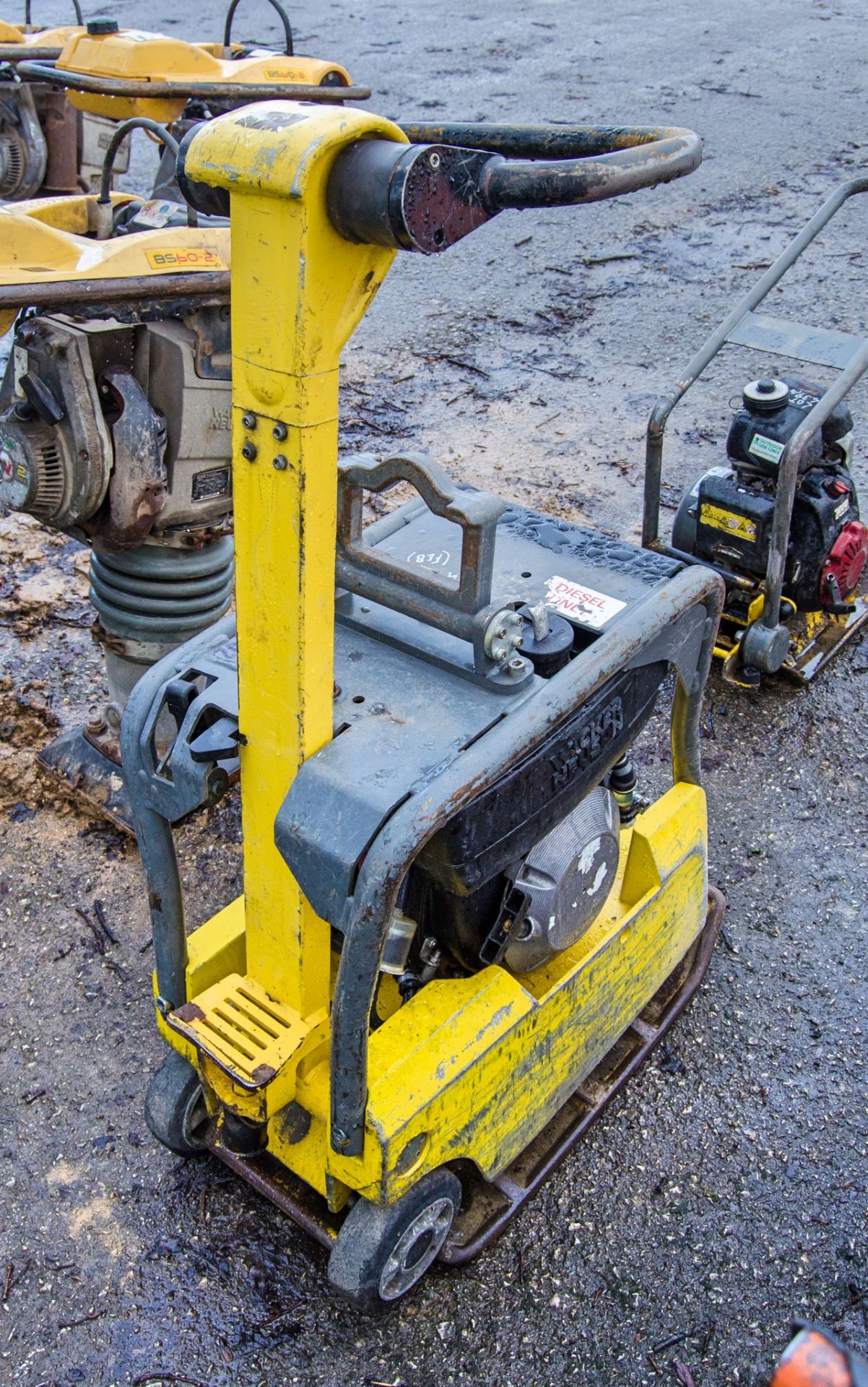 Wacker Neuson diesel driven forward/reverse compactor plate A840742 - Image 2 of 3