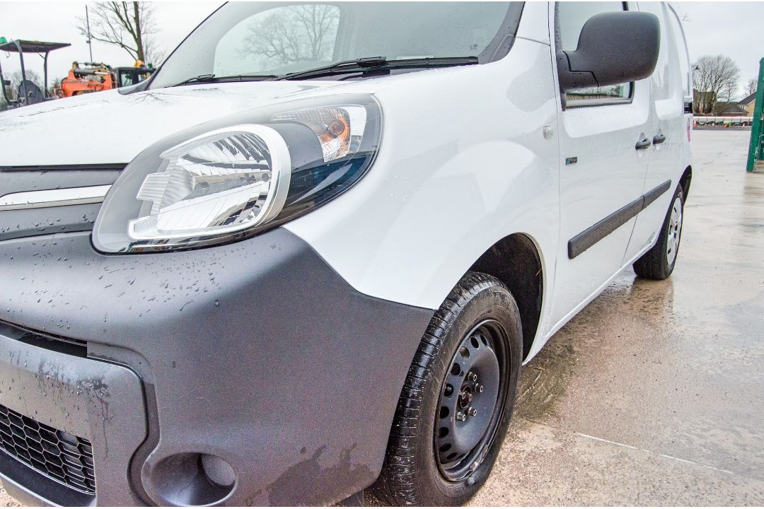 Renault Kangoo ML20 I ZE Business electric refrigerator panel van Registration Number: MW70 LDY Date - Image 12 of 28
