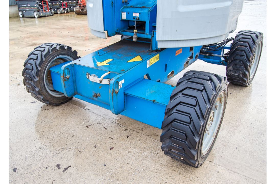 Genie Z45/25J diesel/battery electric 4 wheel drive articulated boom lift access platform Year: 2014 - Image 11 of 19