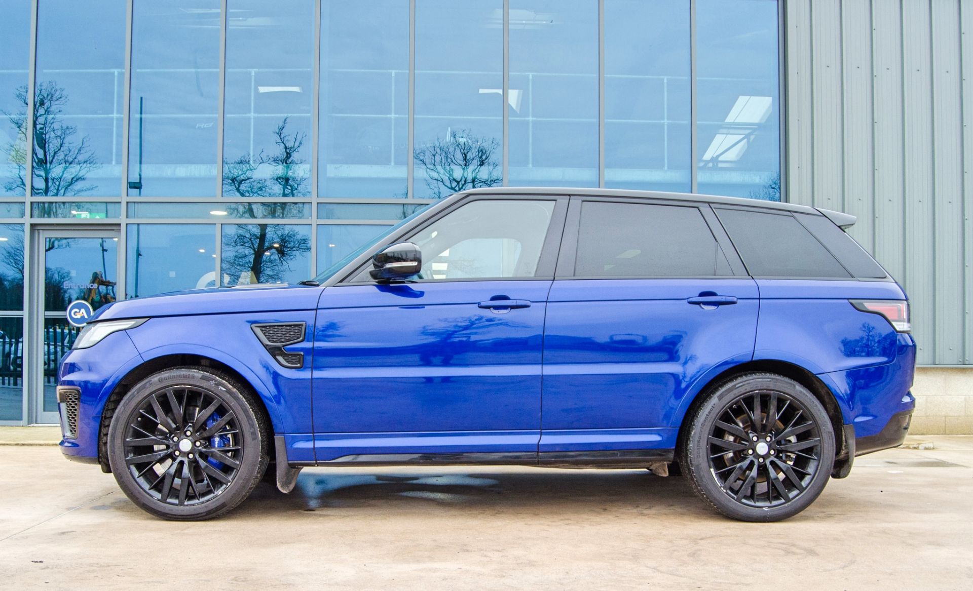 Range Rover Sport SVR 5 litre V8 Supercharged petrol automatic estate Registration Number: AE65 - Image 5 of 42