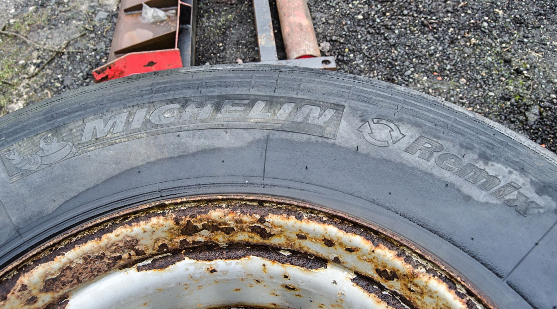 2 - 385/65 R22.5 10 stud super single wheels and tyres - Image 2 of 3