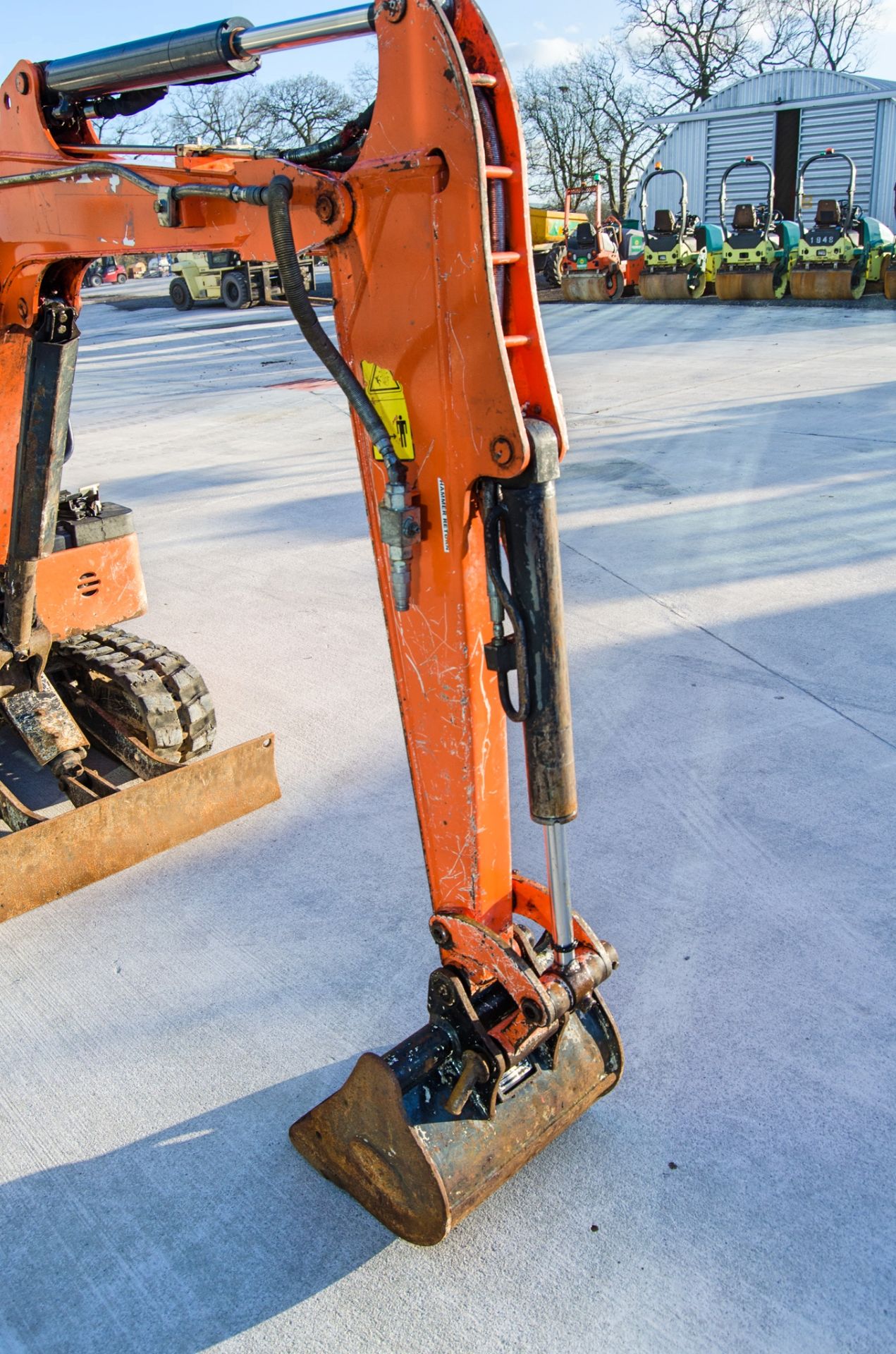 Hitachi Zaxis 19U 1.9 tonne rubber tracked mini excavator Year: 2017 S/N: P00031783 Recorded - Image 15 of 25