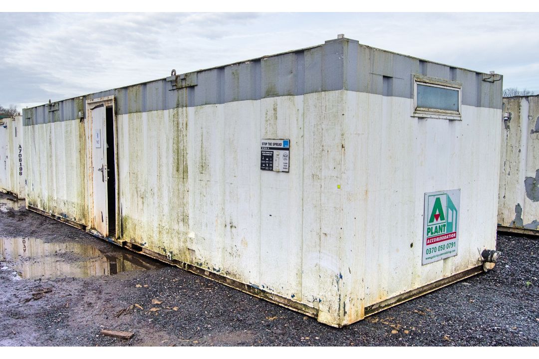 32ft x 10ft steel 4+2 toilet site unit Comprising of: Gents toilet(4 - cubicles, 2 - urinals & - Image 1 of 11