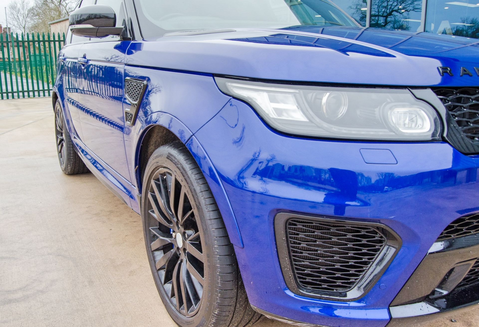 Range Rover Sport SVR 5 litre V8 Supercharged petrol automatic estate Registration Number: AE65 - Image 7 of 42