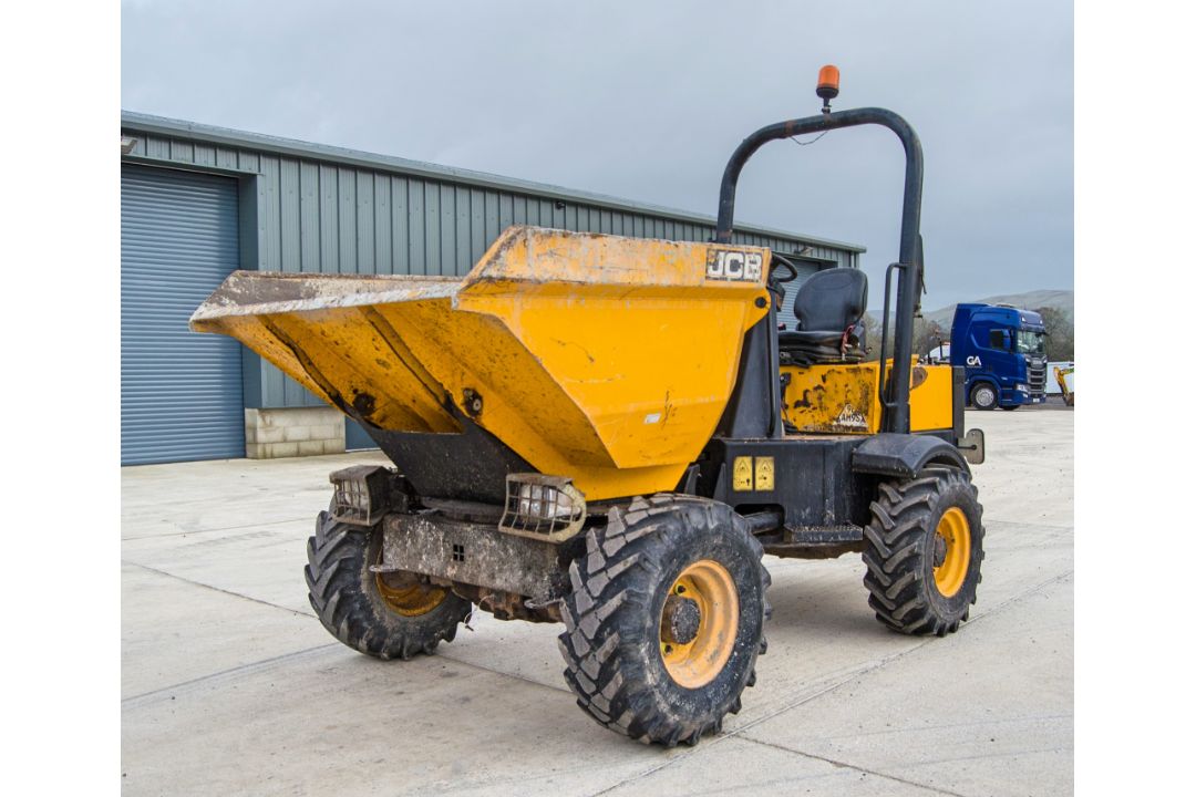 JCB 3 tonne swivel skip dumper Year: 2015 S/N: EFFRF8427 Recorded Hours: 1247 c/w V5C registration - Image 1 of 25