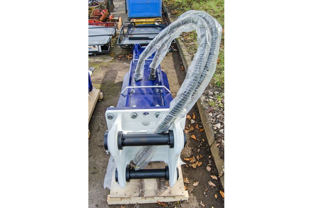 Hirox HDX30 hydraulic breaker to suit 10 to 15 tonne excavator Pin diameter: 65mm Pin centres: 380mm - Image 4 of 5
