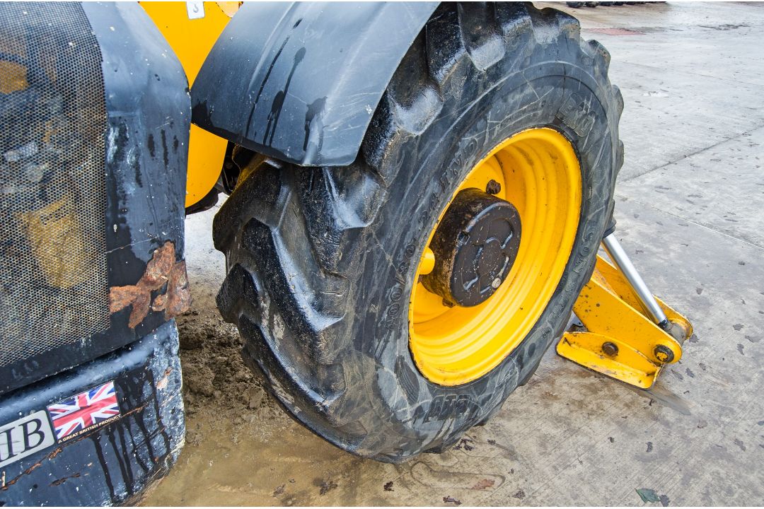 JCB 535-125 Hi-Viz 12.5 metre telescopic handler Year: 2015 S/N: 2348540 Recorded Hours: 4358 - Image 16 of 24