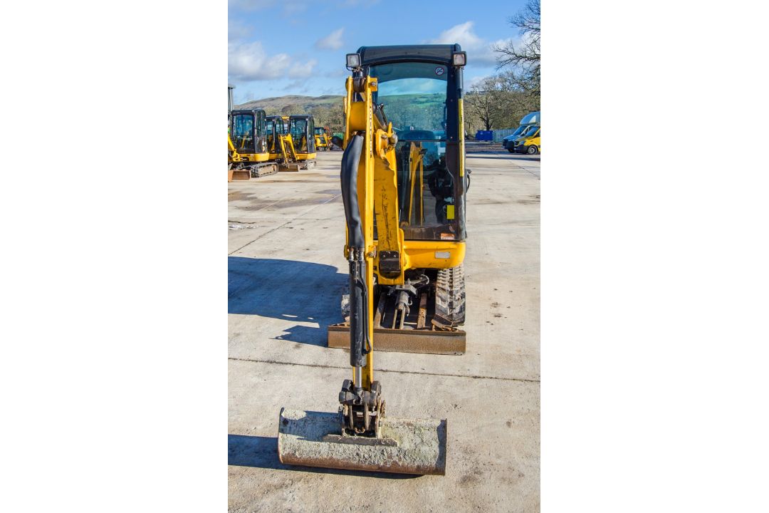 JCB 8018 CTS 1.5 tonne rubber tracked mini excavator Year: 2017 S/N: 2583619 Recorded Hours: 2700 - Image 5 of 26