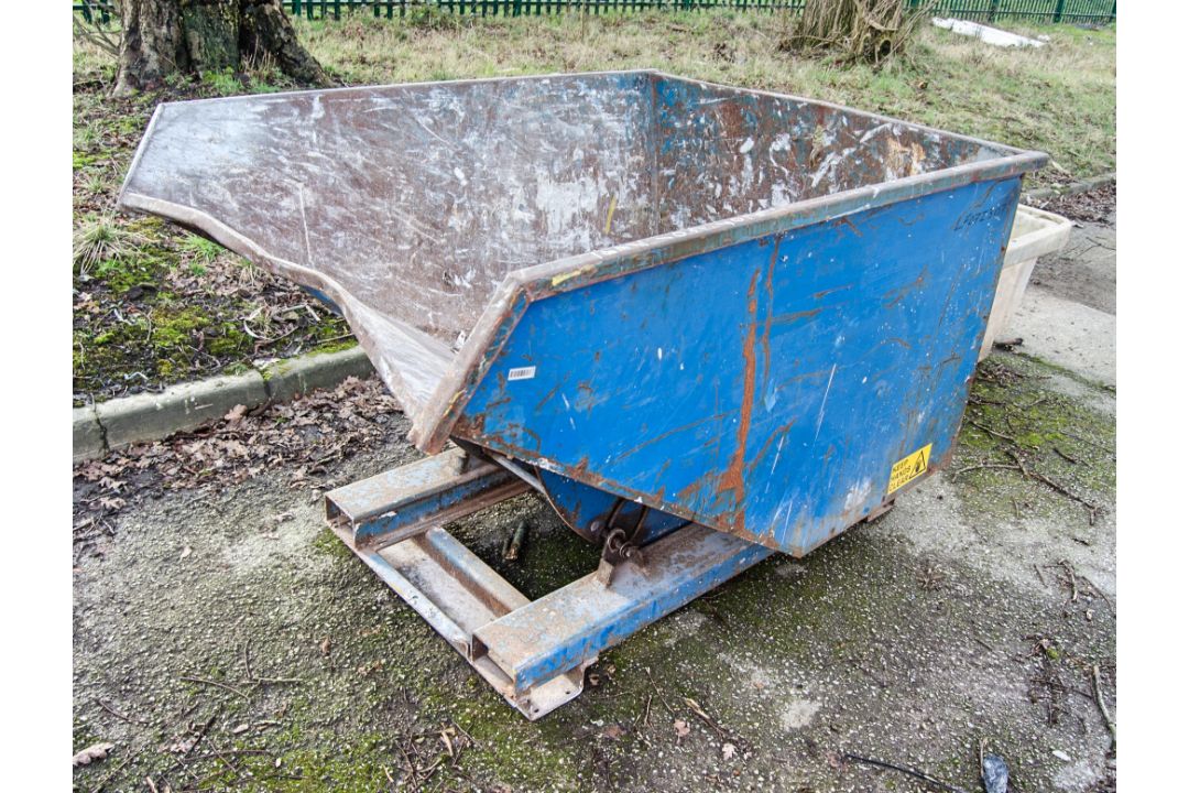 Conquip steel tipping skip LF07Z307 - Image 1 of 2