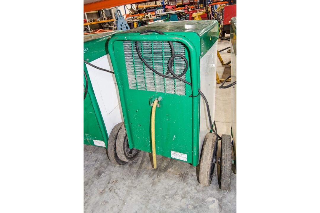 Ebac 102800 240v dehumidifier 18086738 - Image 2 of 2