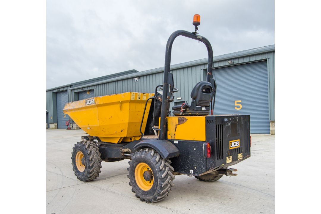 JCB 3 tonne swivel skip dumper Year: 2015 S/N: EFFRF8427 Recorded Hours: 1247 c/w V5C registration - Image 4 of 25