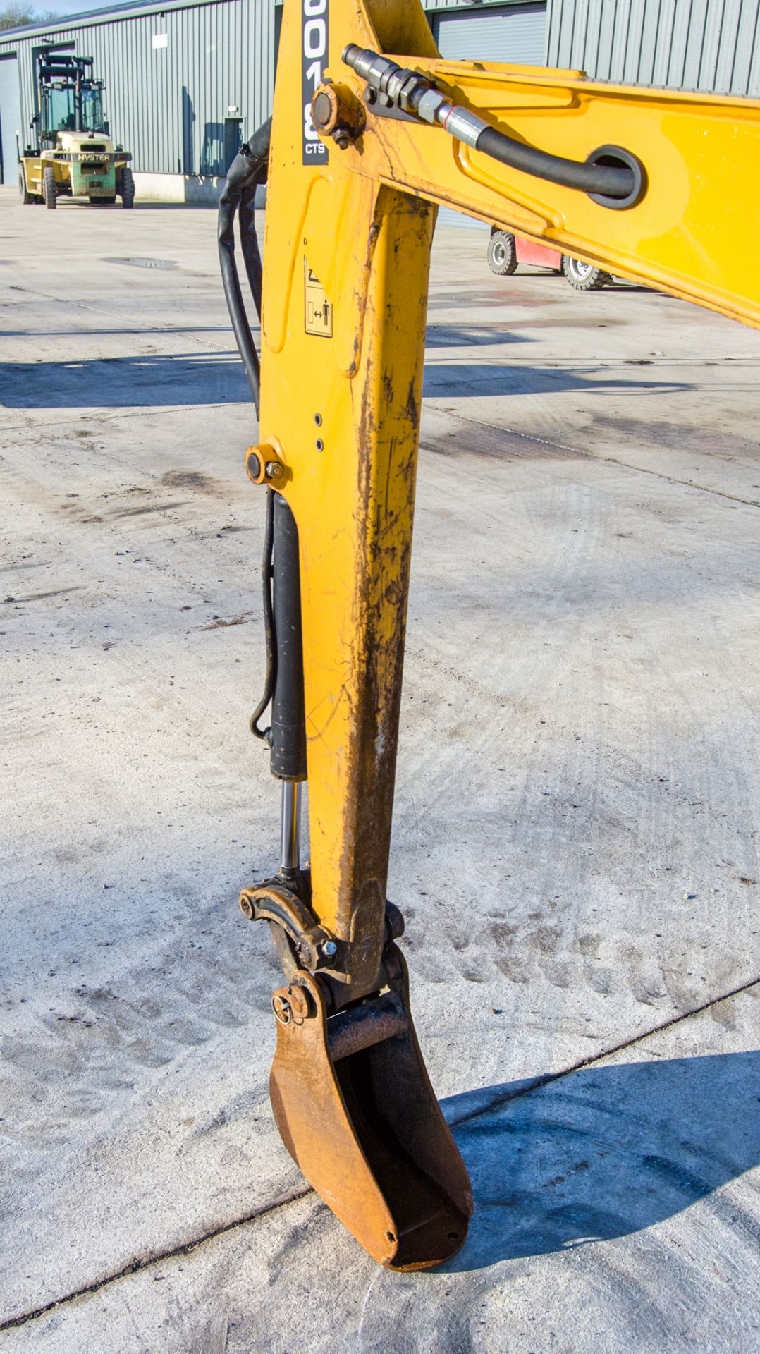 JCB 8018 CTS 1.5 tonne rubber tracked mini excavator Year: 2017 S/N: 2545635 Recorded Hours: 1385 - Image 14 of 26
