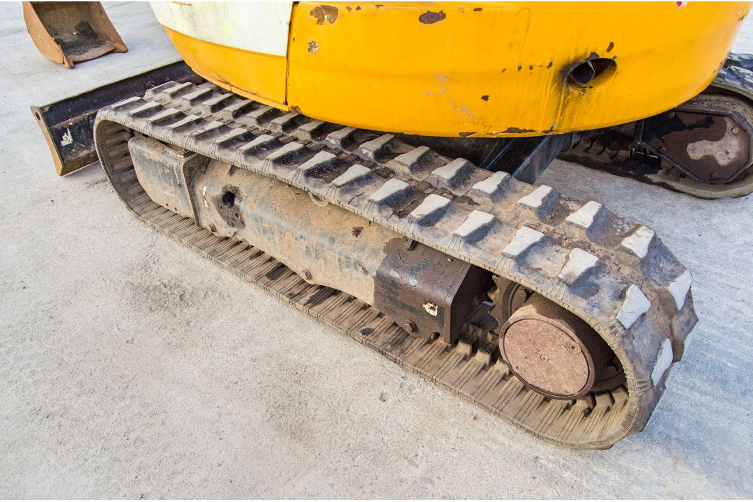 JCB 8025 ZTS 2.5 tonne rubber tracked mini excavator Year: 2017 S/N: 2227658 Recorded Hours: 2044 - Image 11 of 25