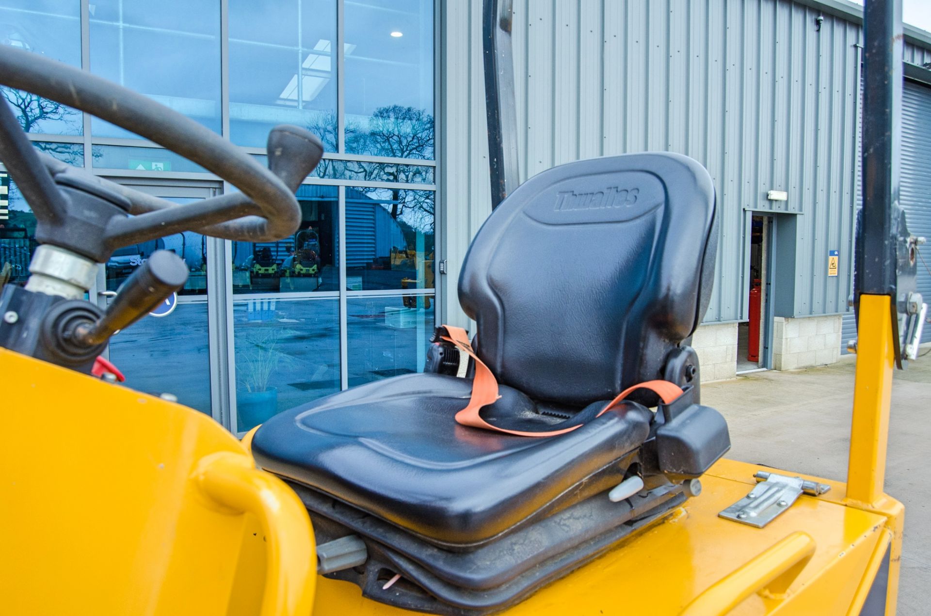 Thwaites 1 tonne hi-tip dumper Year: 2021 S/N: 118F4240 Recorded Hours: 239 - Image 18 of 22