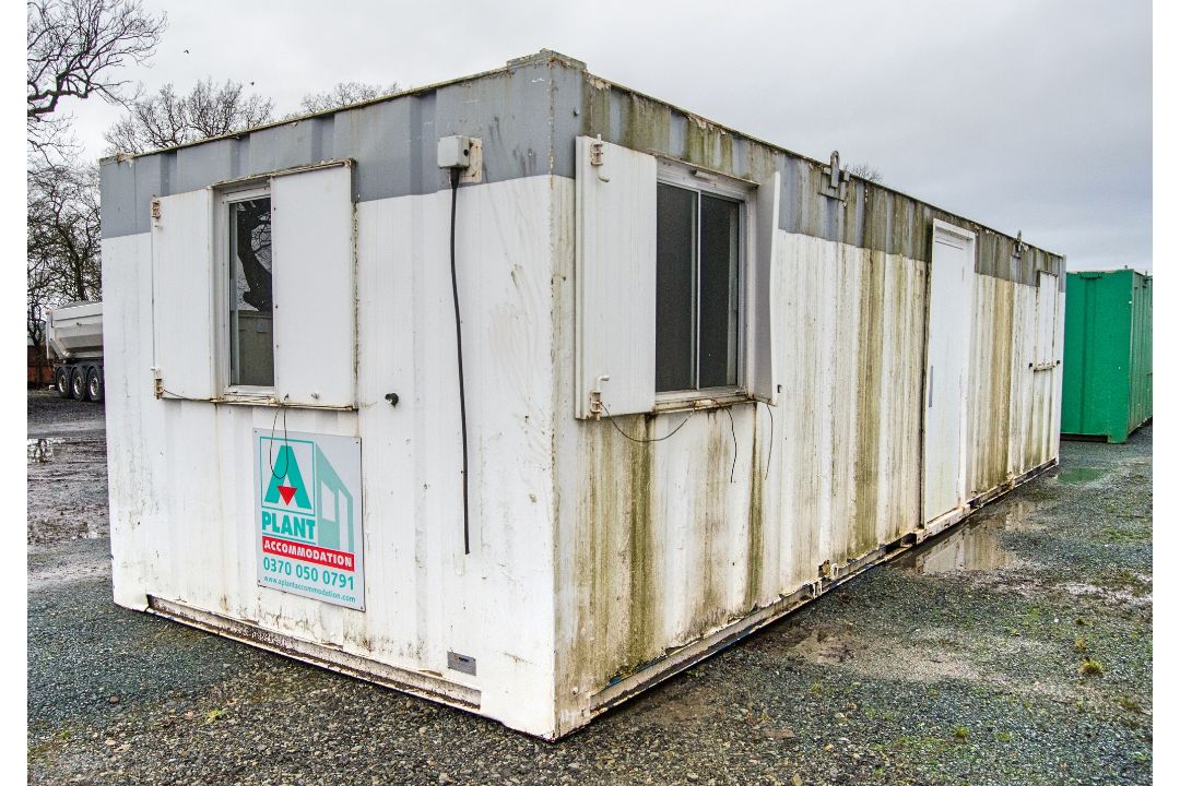 32ft x 10ft steel anti-vandal office site unit Comprising of: lobby area & 2 - offices A581030 ** No - Image 4 of 7