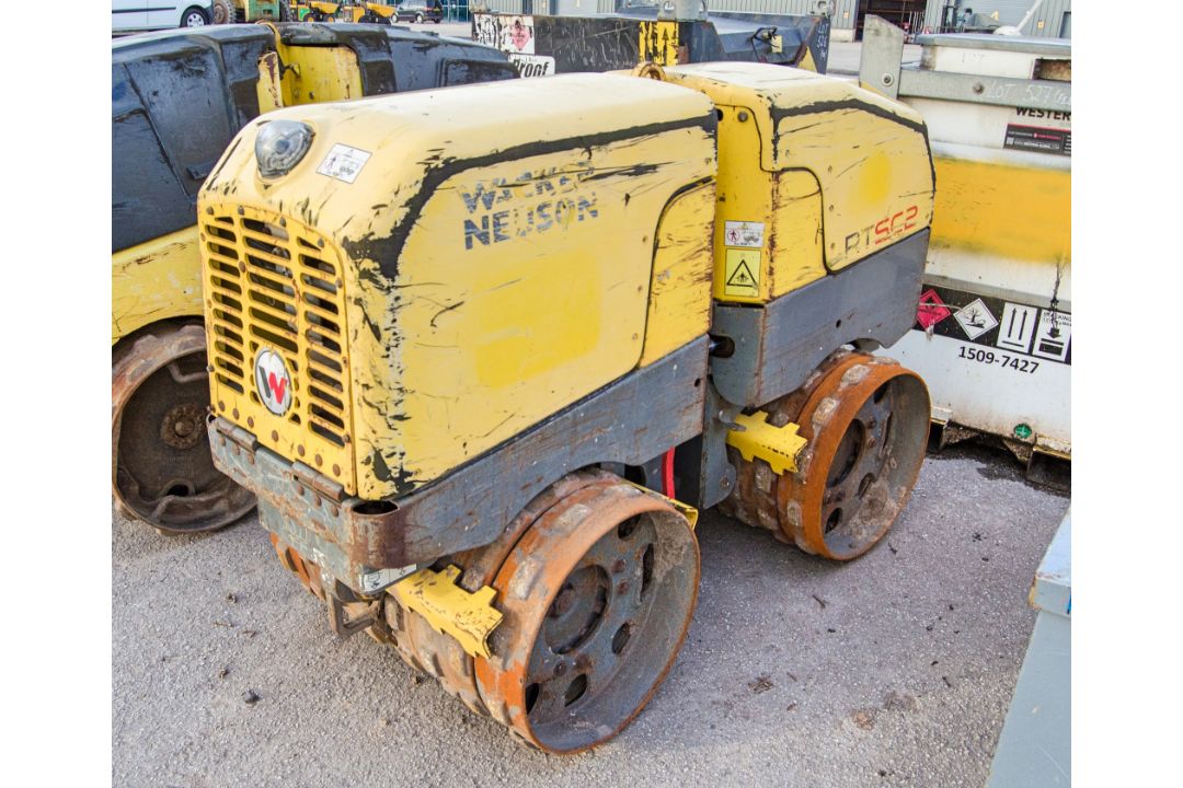 Wacker Neuson PTSC2 diesel driven double drum trench roller c/w remote control - Image 2 of 7