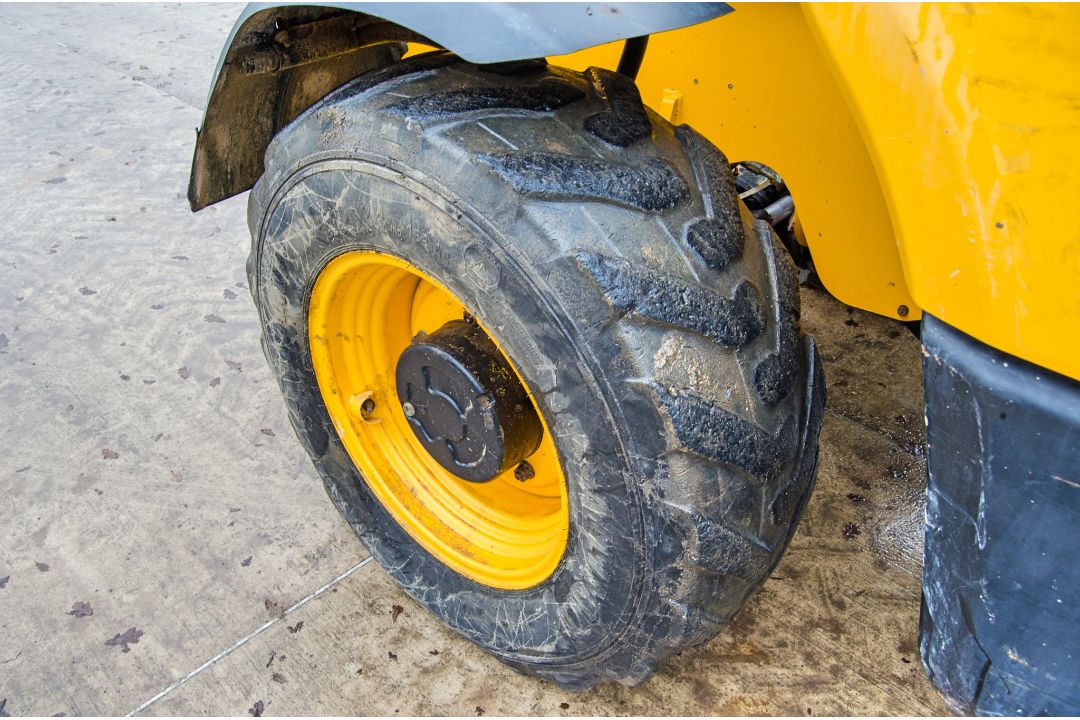 JCB 535-125 Hi-Viz 12.5 metre telescopic handler Year: 2015 S/N: 2348540 Recorded Hours: 4358 - Image 15 of 24