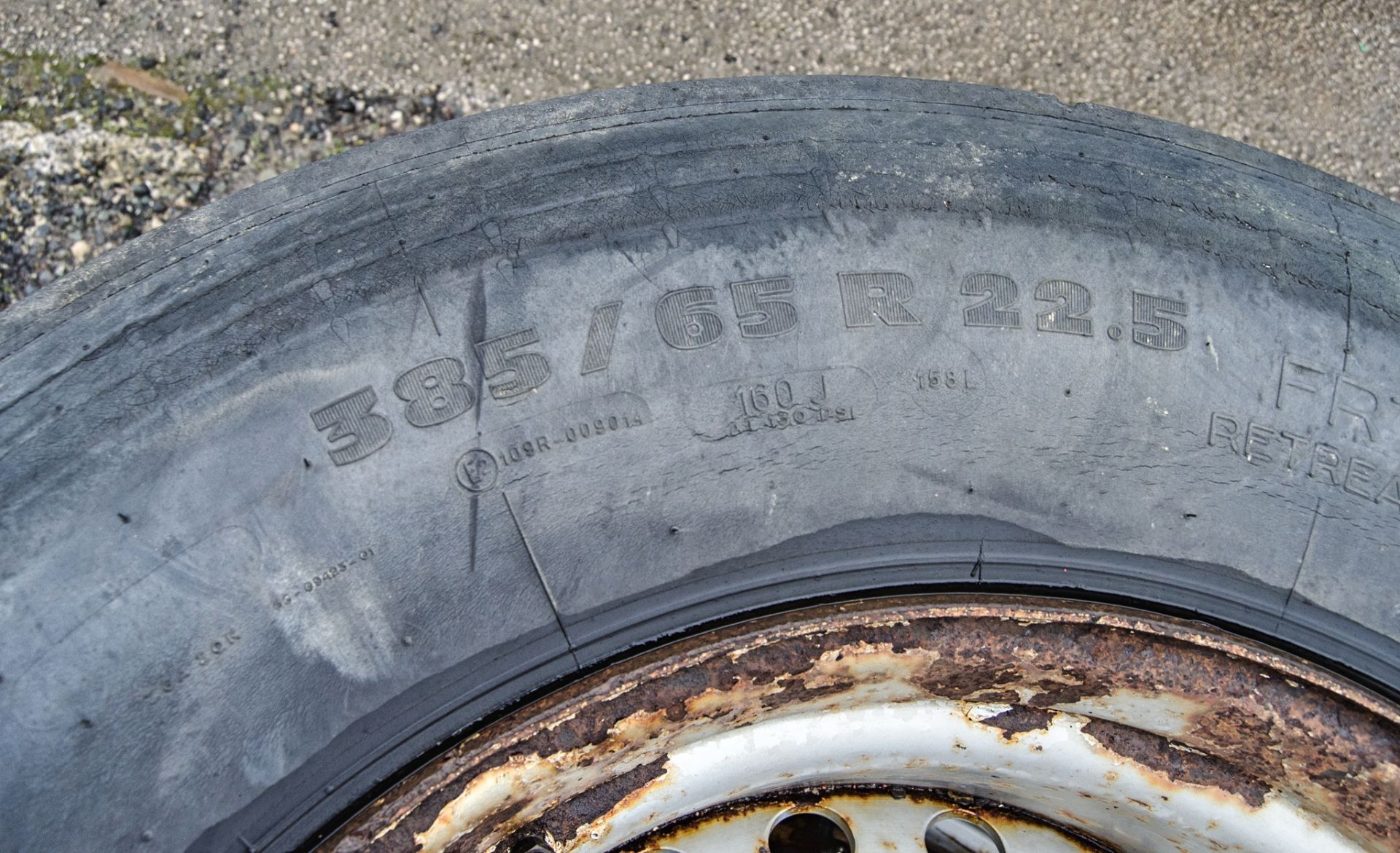 2 - 385/65 R22.5 10 stud super single wheels and tyres - Image 3 of 3