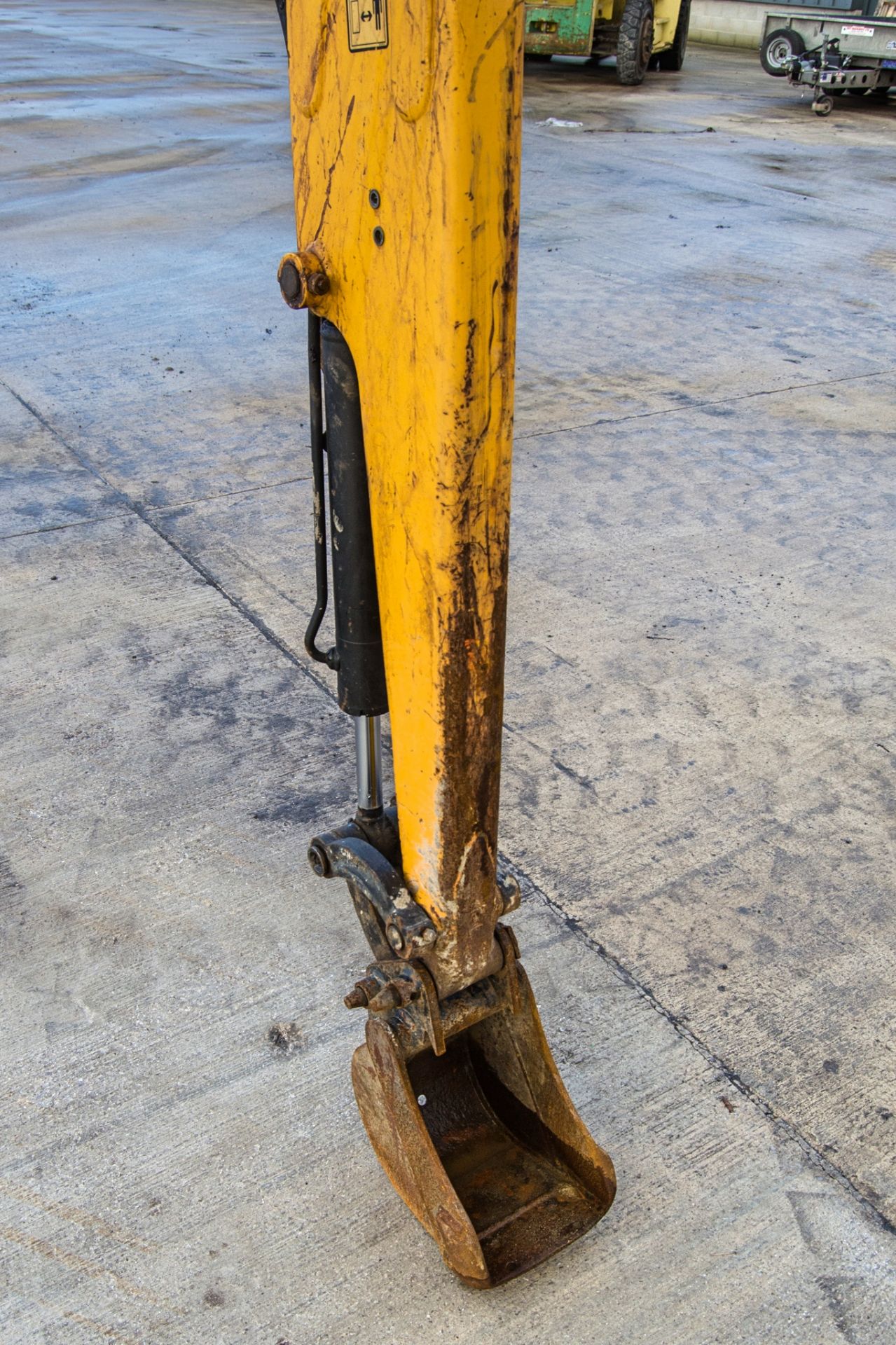 JCB 8018 CTS 1.5 tonne rubber tracked mini excavator Year: 2017 S/N: 2545640 Recorded Hours: 1679 - Image 13 of 26