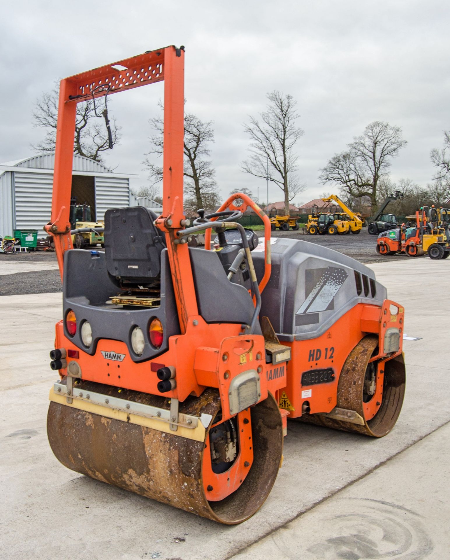 Hamm HD12VV double drum ride on roller Year: 2014 S/N: H2004795 Recorded Hours: 334 c/w V5C - Image 3 of 19
