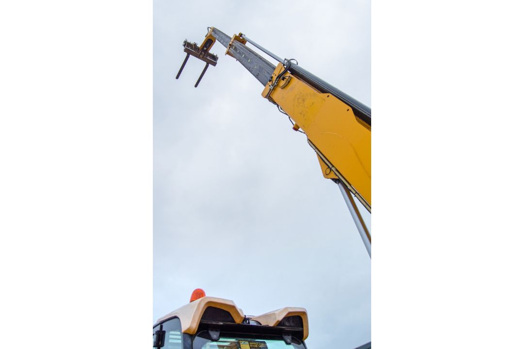 JCB 535-125 Hi-Viz 12.5 metre telescopic handler Year: 2015 S/N: 2348540 Recorded Hours: 4358 - Image 10 of 24