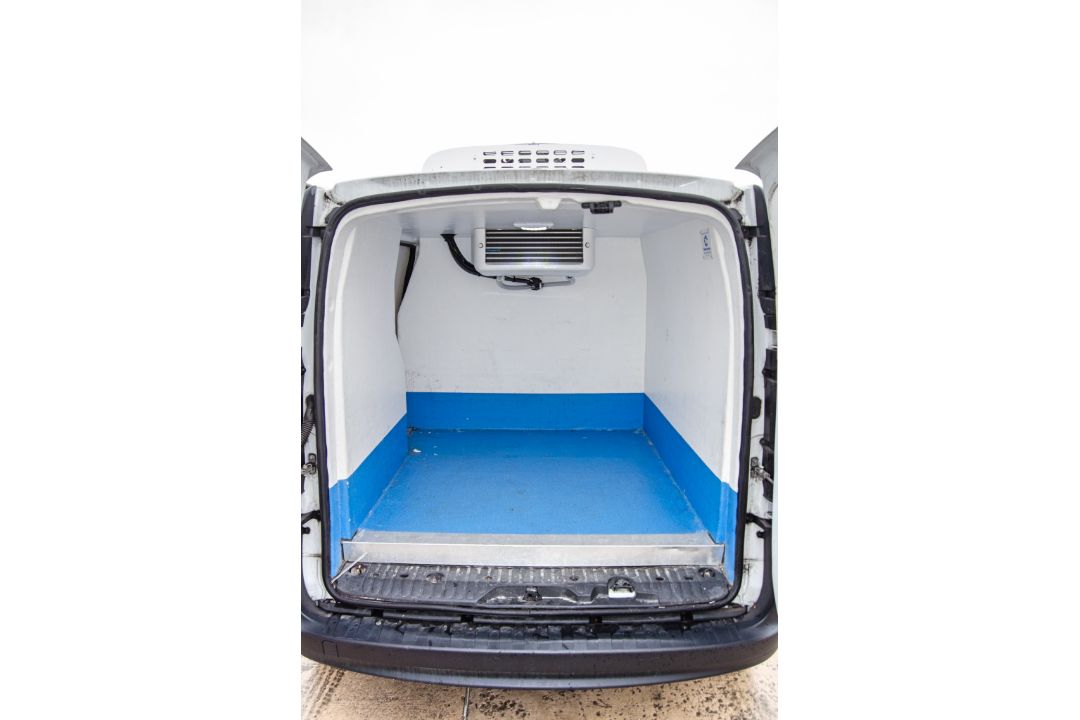 Renault Kangoo ML20 I ZE Business electric refrigerator panel van Registration Number: MW70 LDY Date - Image 22 of 28
