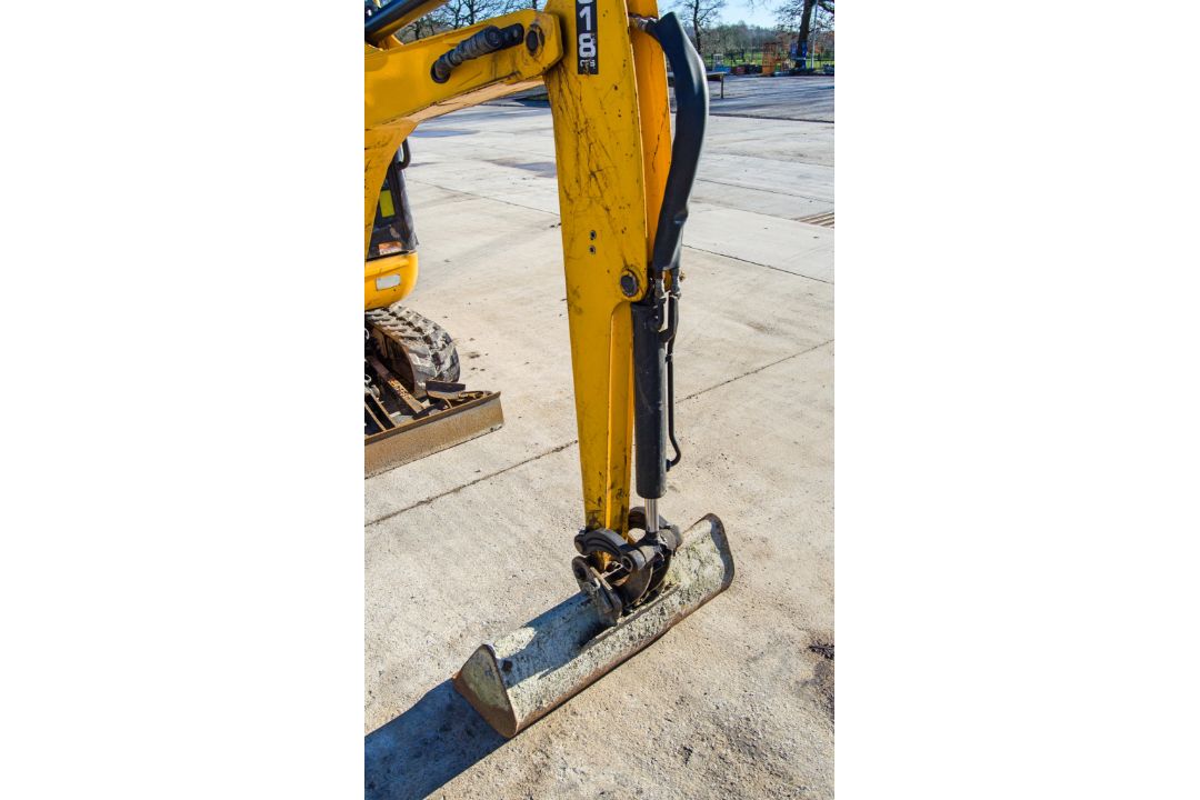 JCB 8018 CTS 1.5 tonne rubber tracked mini excavator Year: 2017 S/N: 2583619 Recorded Hours: 2700 - Image 15 of 26