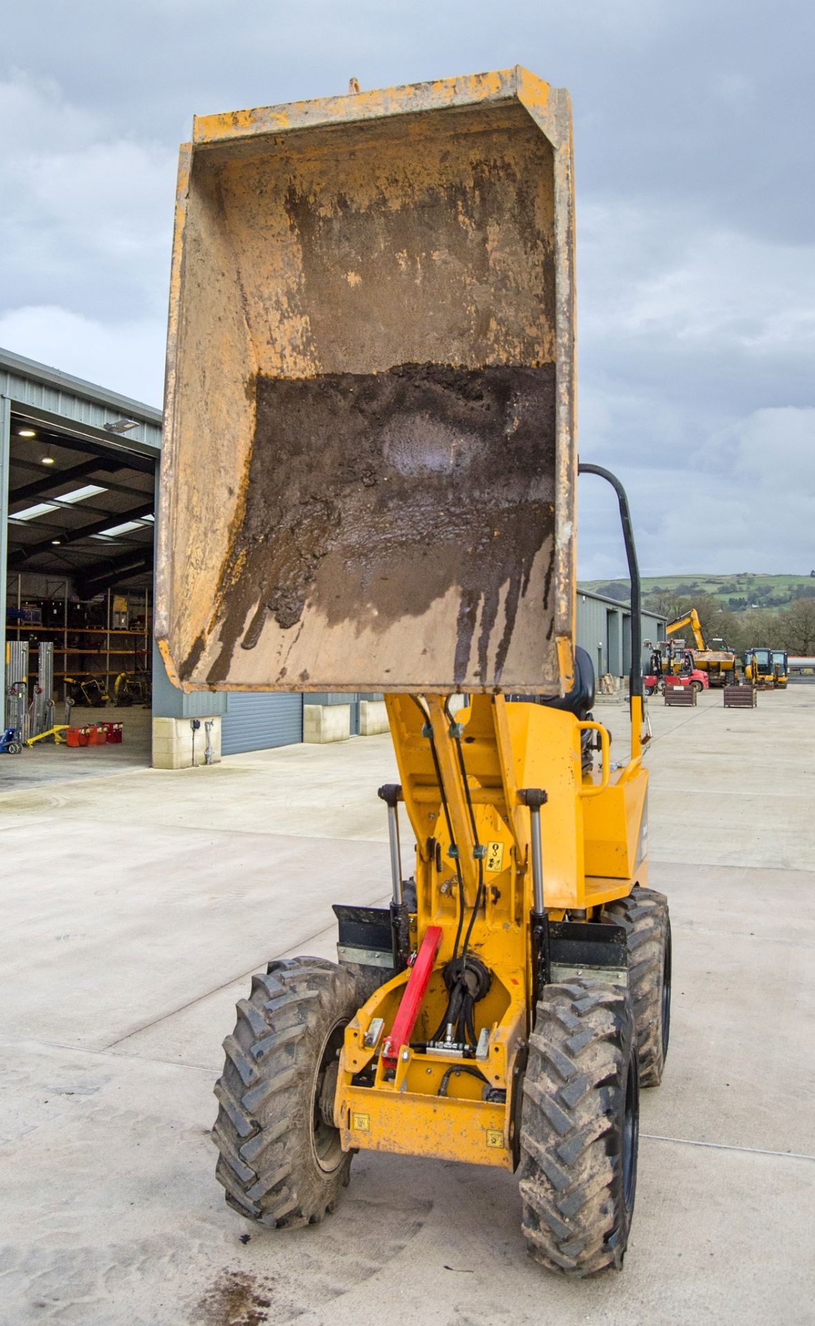Thwaites 1 tonne Hi-tip dumper Year: 2021 S/N: 101F4618 Recorded Hours: 266 2108TWT904 - Image 10 of 21
