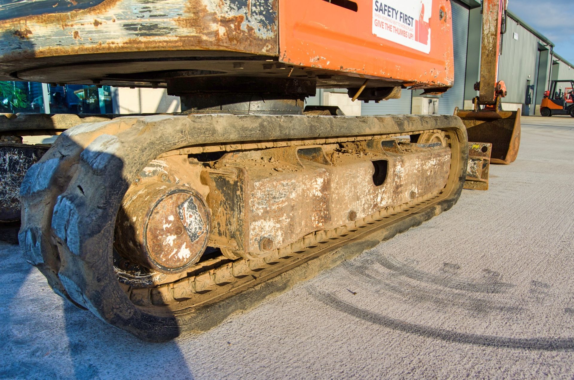 Hitachi Zaxis 19U 1.9 tonne rubber tracked mini excavator Year: 2017 S/N: P00031783 Recorded - Image 12 of 25