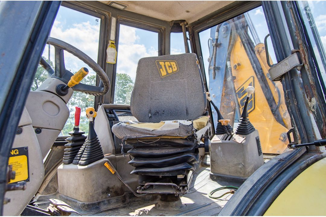 JCB 3CX backhoe loader Year: 1996 S/N: 440871 Recorded Hours: 9395 4-in-1 bucket, fork carriage & - Image 16 of 22