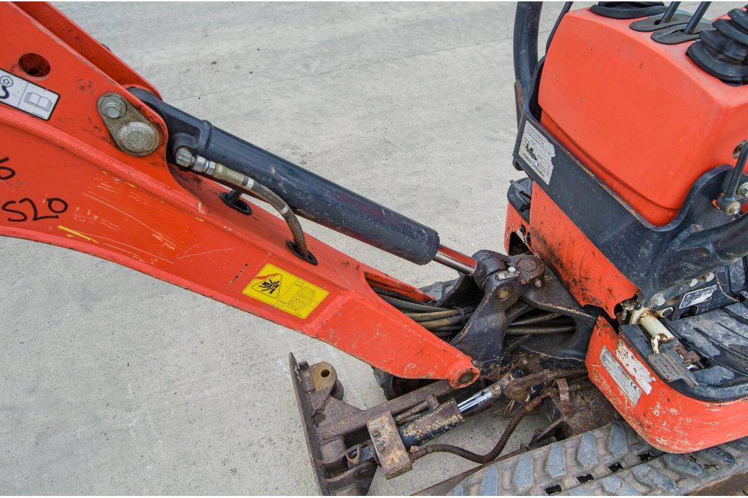 Kubota K008-3 0.8 tonne rubber tracked micro excavator Year: 2018 S/N: 30719 Recorded Hours: 2059 - Image 17 of 26