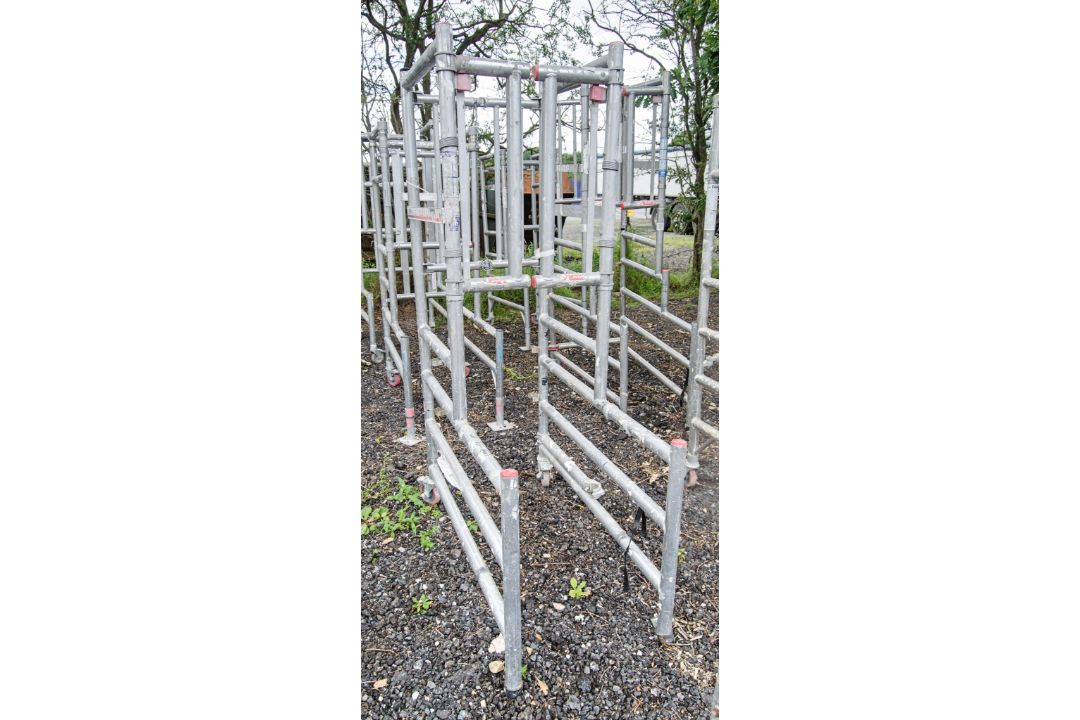 Aluminium podium tower