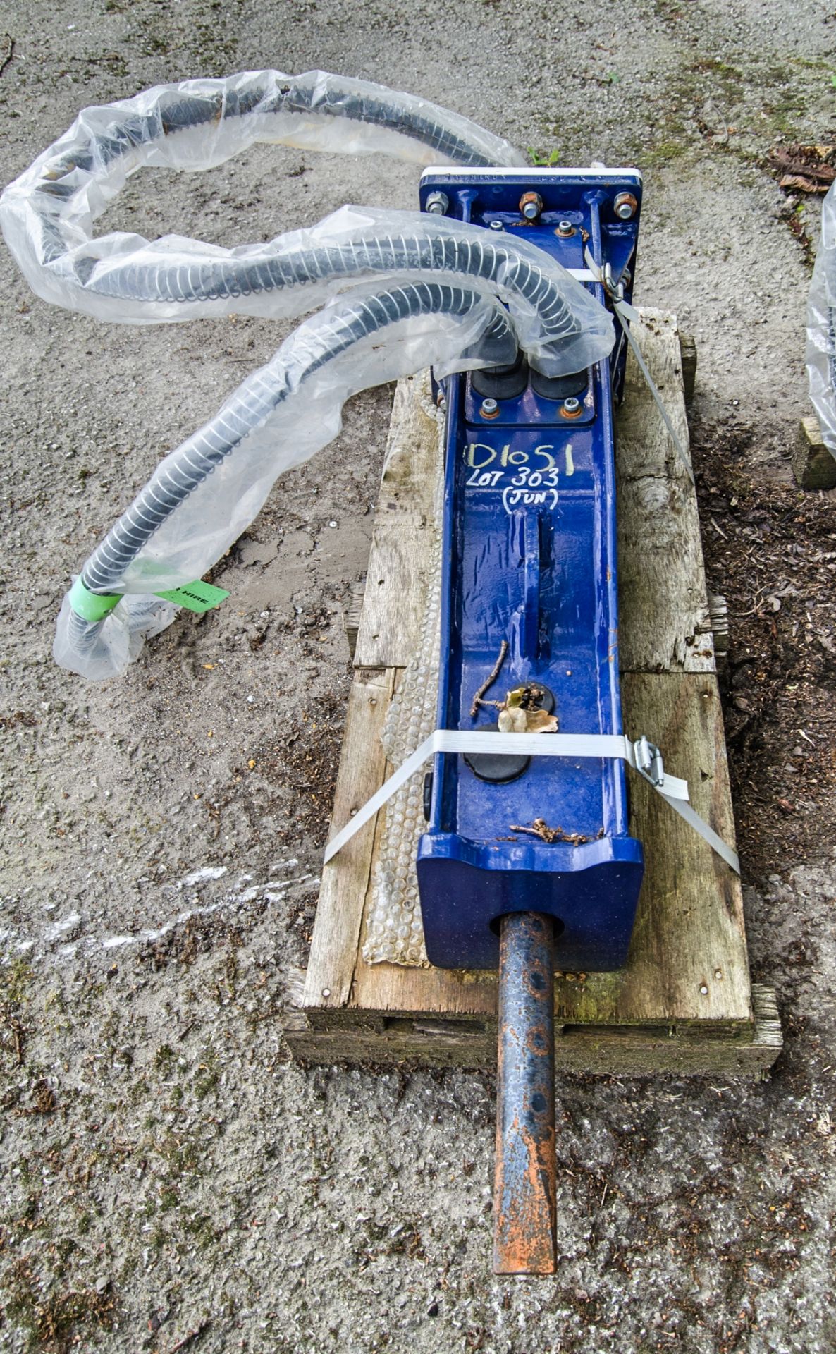 Hirox HDX05 hydraulic breaker to suit 3/4 to 1.5 tonne mini excavator Pin diameter: 25mm Pin - Image 3 of 4