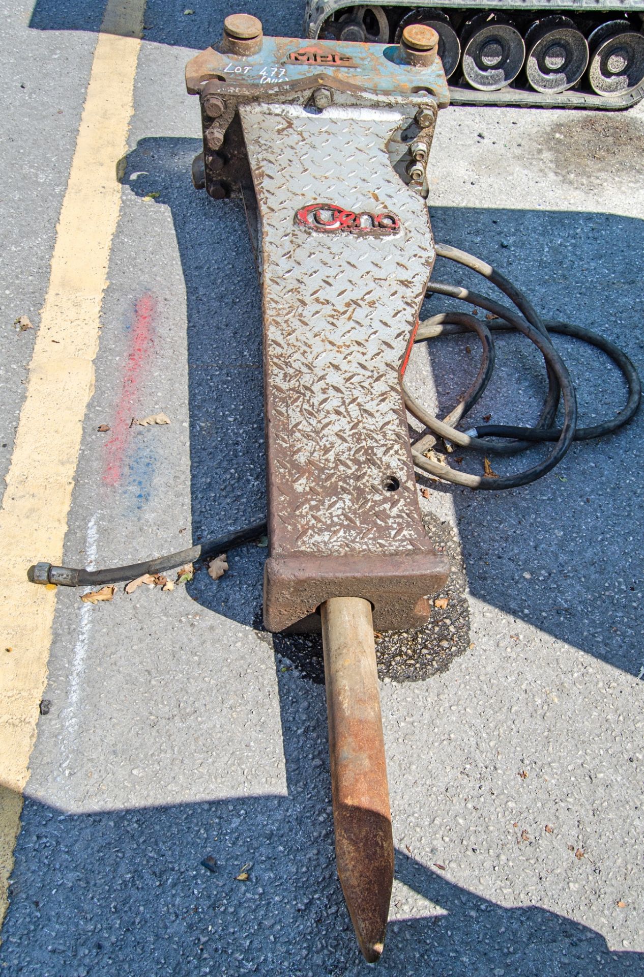 Queng ORB700 hydraulic breaker Pin diameter: 45mm Pin centres: 340mm Pin width: 170mm A804252 - Image 4 of 4