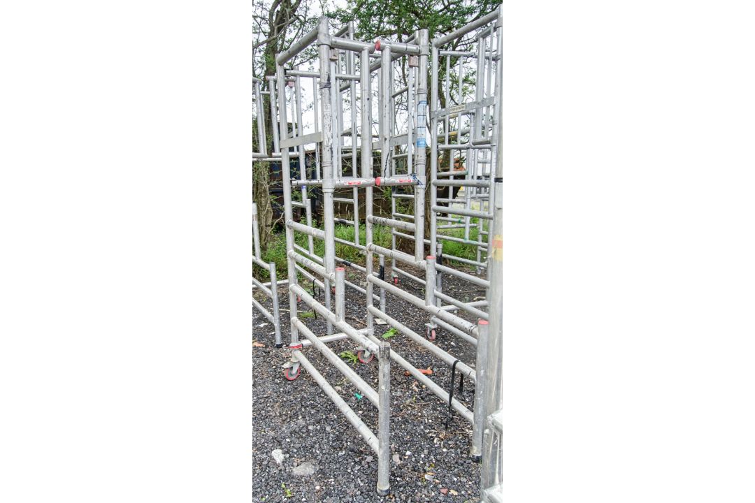 Aluminium podium tower