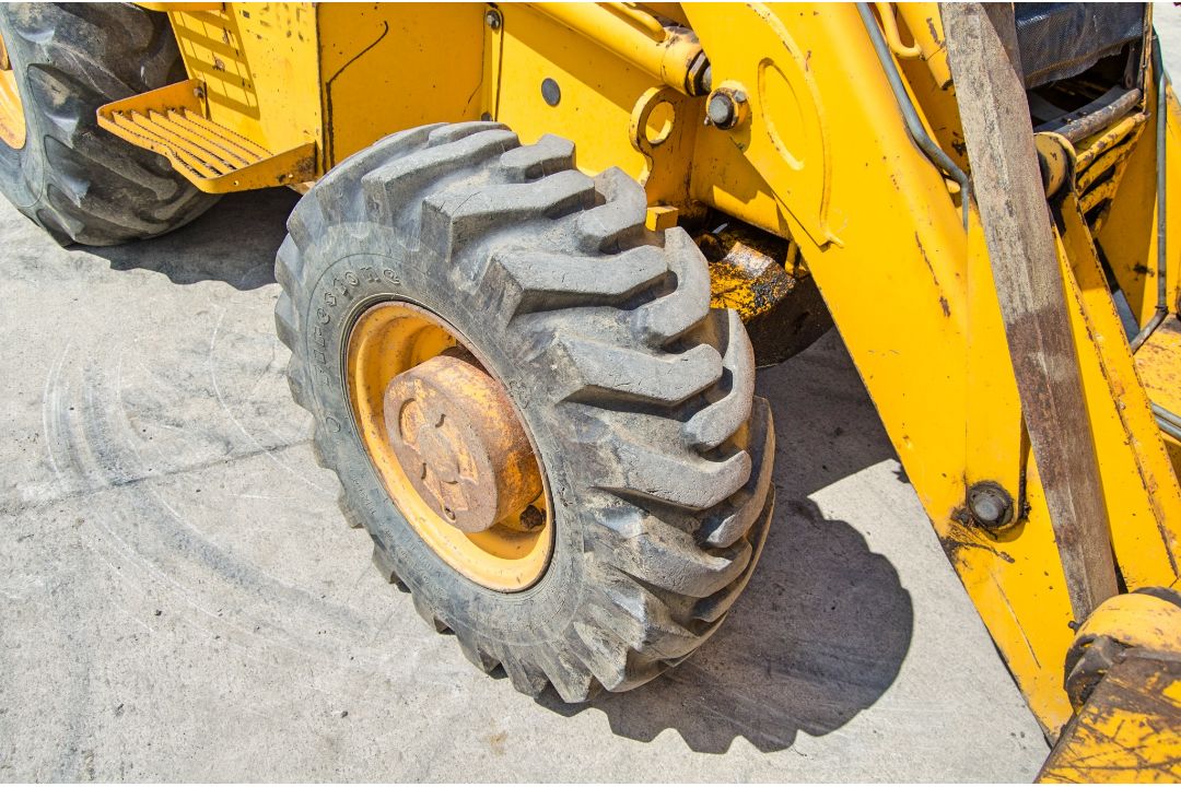 JCB 3CX backhoe loader Year: 1996 S/N: 440871 Recorded Hours: 9395 4-in-1 bucket, fork carriage & - Image 12 of 22