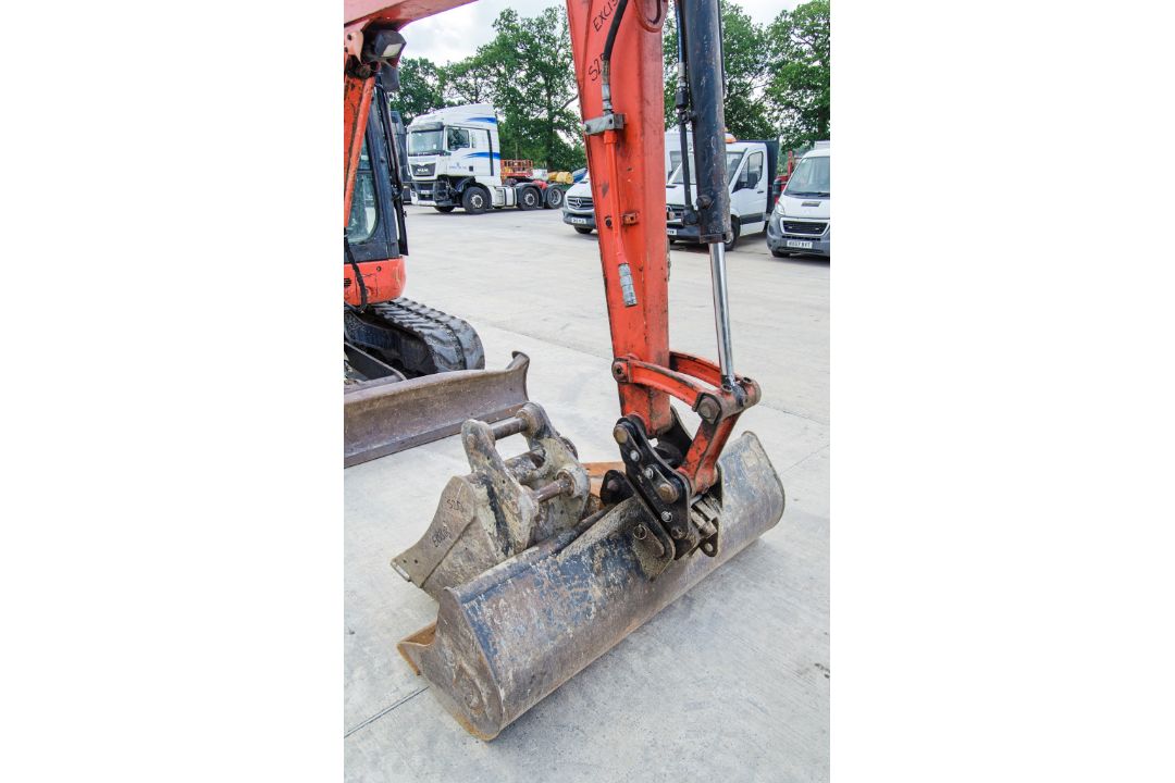 Kubota U48-4 4.8 tonne rubber tracked excavator Year: 2014 S/N: 52461 Recorded Hours: 3074 blade, - Image 15 of 24