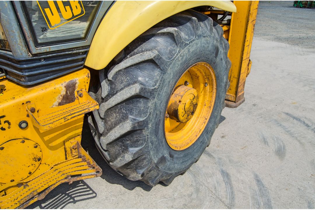 JCB 3CX backhoe loader Year: 1996 S/N: 440871 Recorded Hours: 9395 4-in-1 bucket, fork carriage & - Image 15 of 22