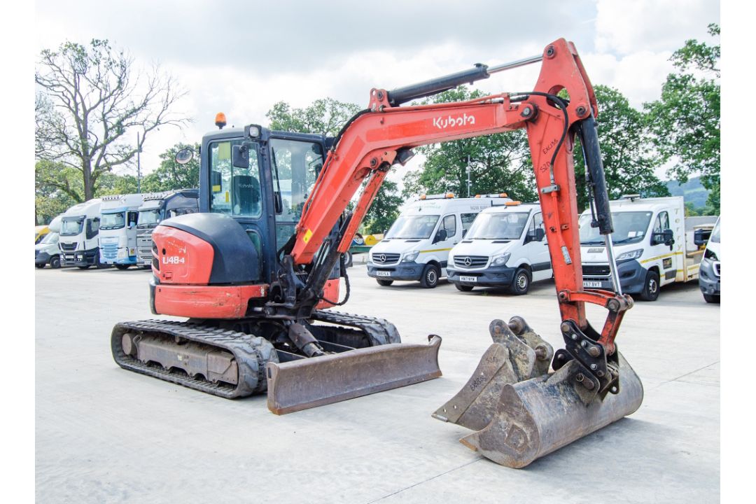 Kubota U48-4 4.8 tonne rubber tracked excavator Year: 2014 S/N: 52461 Recorded Hours: 3074 blade, - Image 2 of 24