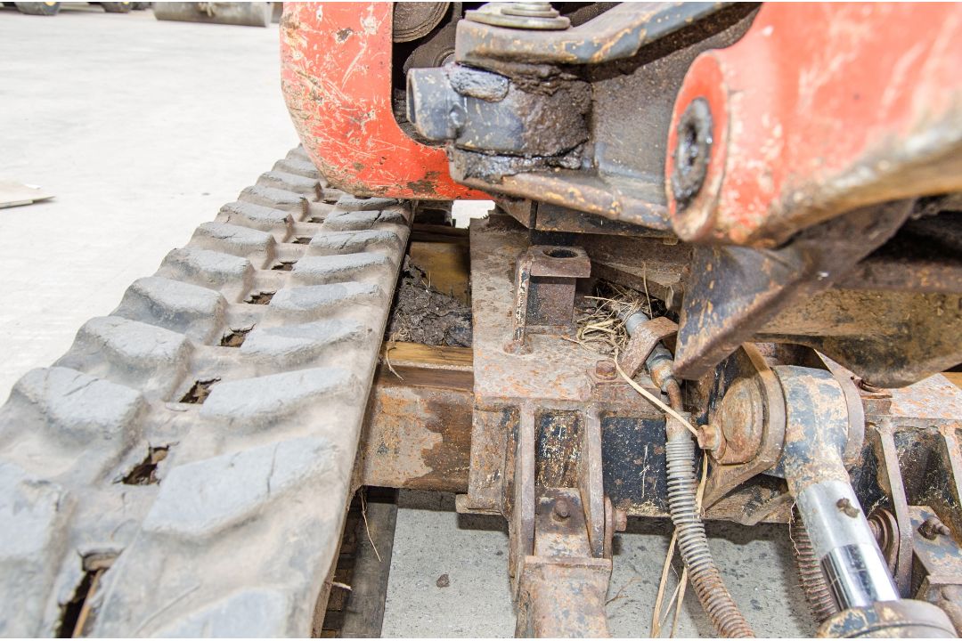 Kubota K008-3 0.8 tonne rubber tracked micro excavator Year: 2018 S/N: 30719 Recorded Hours: 2059 - Image 20 of 26