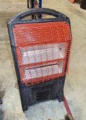 Rhino TQ3 110v infrared heater ** 1 tube missing **
