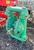 Pneumatic water pump A567674