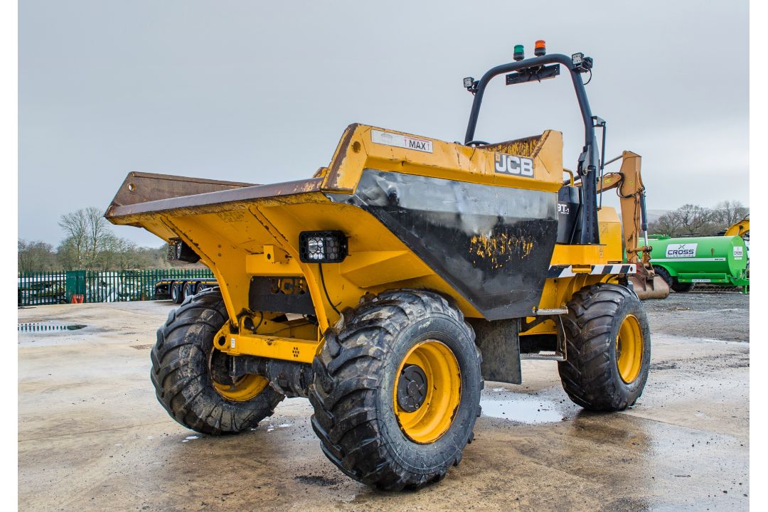 JCB 9 tonne straight skip dumper Year of manufacture: 2018 S/N: 2780314 Recorded Hours: 2000 c/w V5C - Image 1 of 24