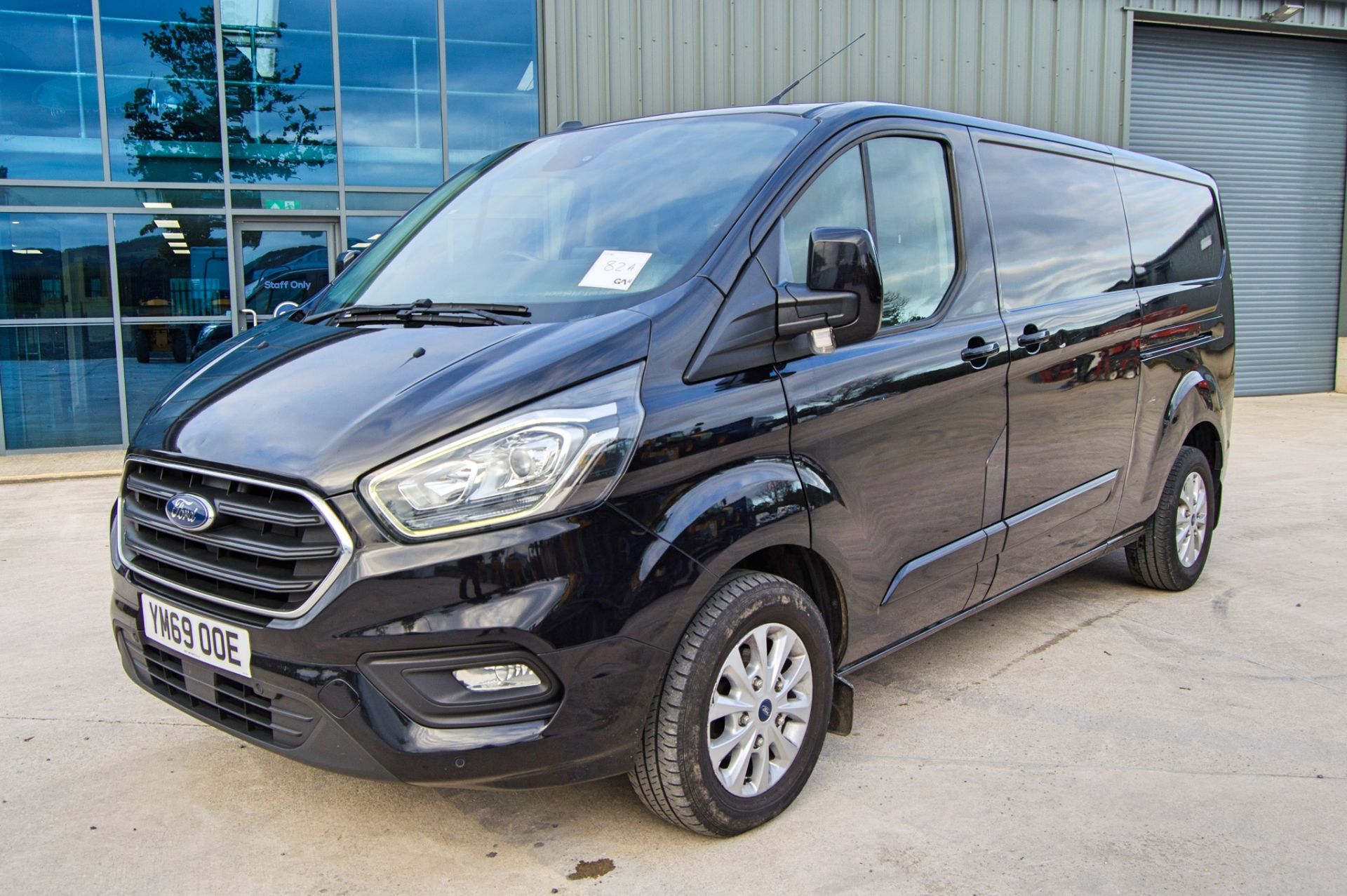 Ford Transit Custom 300 Limited Blue Euro 6 1995cc diesel 6 speed manual panel van Registration