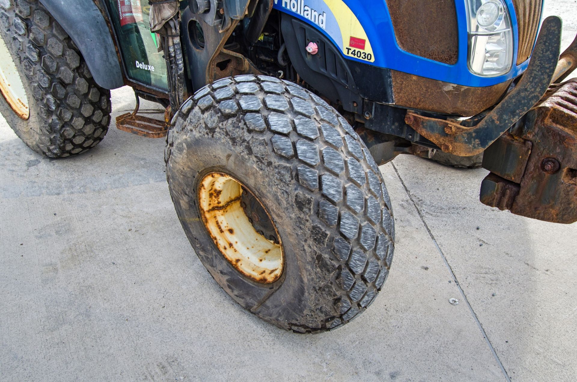 New Holland T4030 4WD tractor Year: 2013 Reg No: WX13 HGP Recorded hours: 1598 c/w Quicke Q36 loader - Image 15 of 24