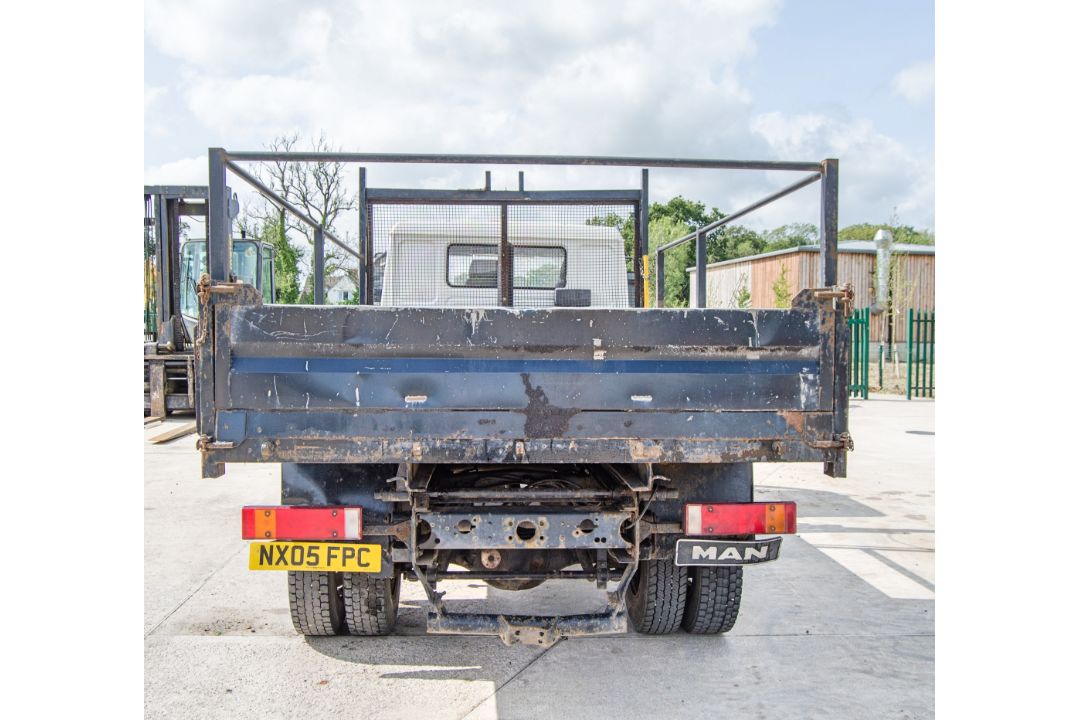 MAN 8.155 4580cc 7.5 tonne tipper lorry Registration Number: NX05 FPC Date of Registration: 01/06/ - Image 6 of 27
