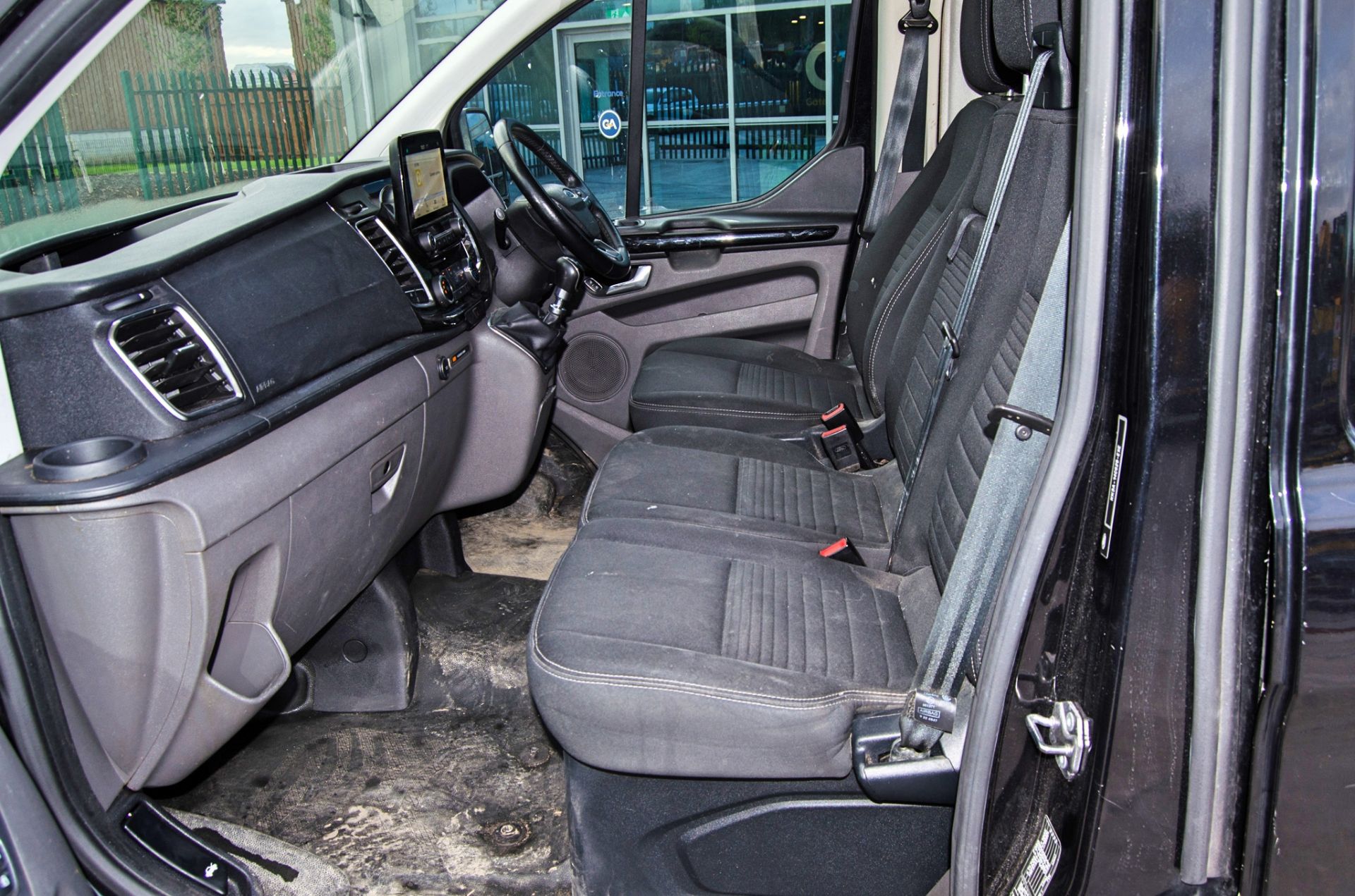 Ford Transit Custom 300 Limited Blue Euro 6 1995cc diesel 6 speed manual panel van Registration - Image 20 of 29