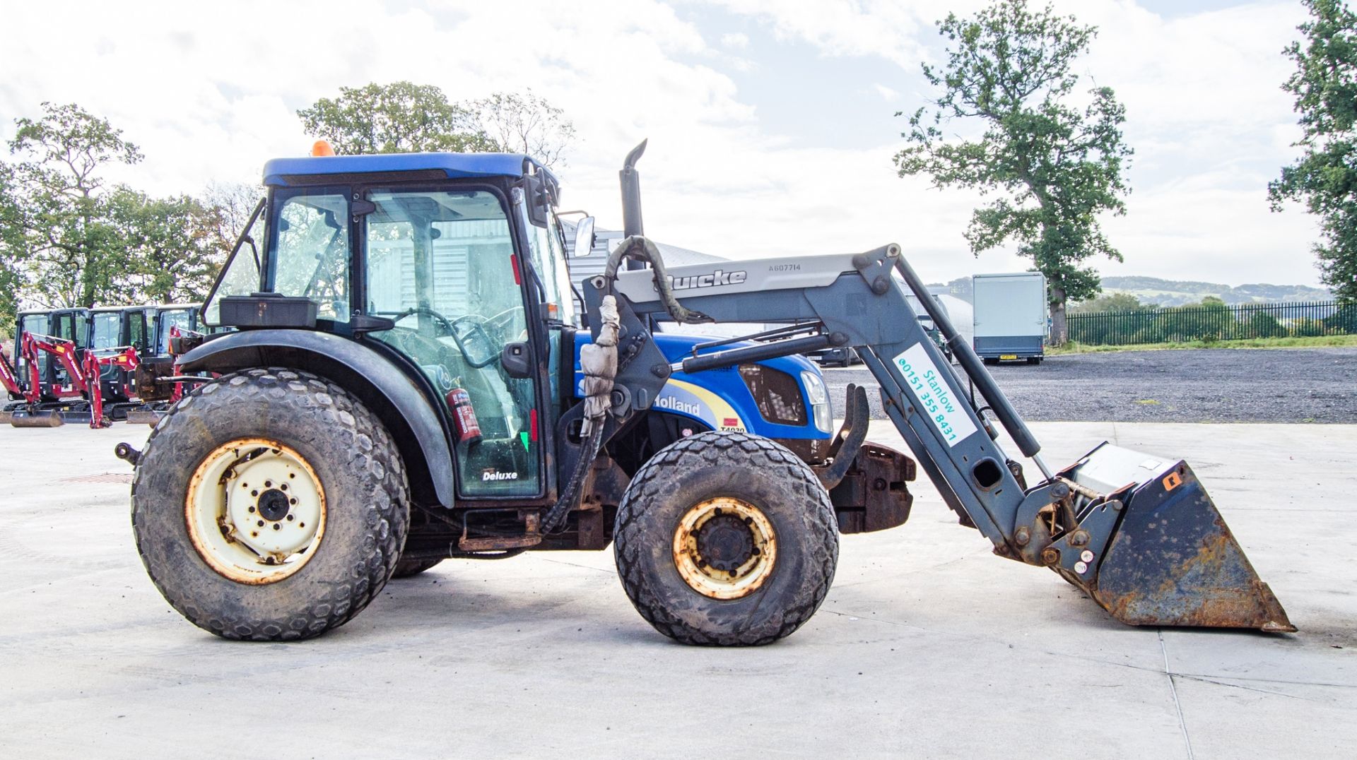 New Holland T4030 4WD tractor Year: 2013 Reg No: WX13 HGP Recorded hours: 1598 c/w Quicke Q36 loader - Image 8 of 24